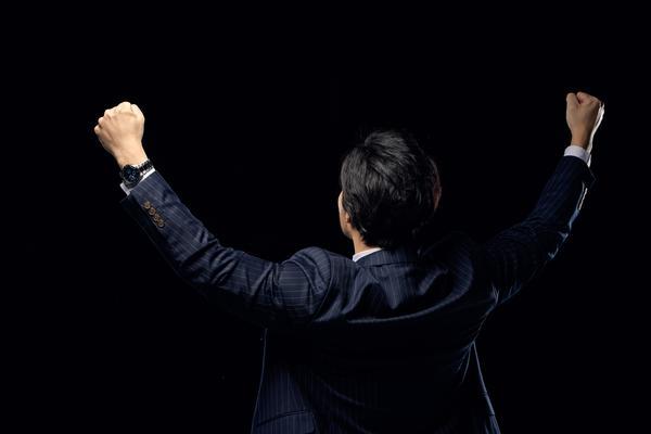 《妈妈酒后驾车实况：勇敢追梦的励志故事，让人加油鼓劲！》 图2