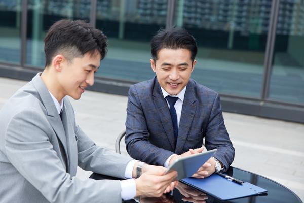 《电动车交通法规讲解：让您道路行驶更安心》图1