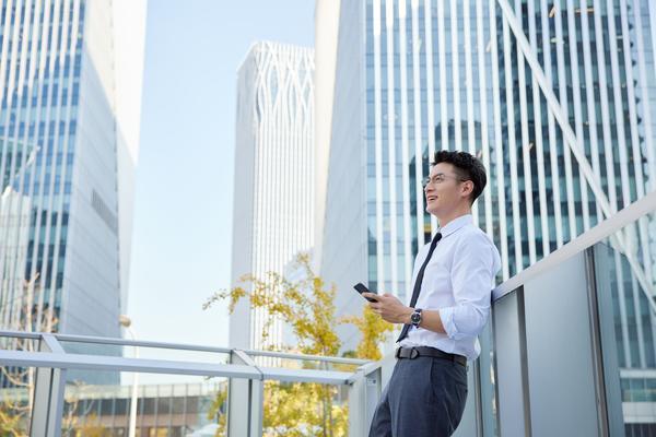 《接手机出交通事故，保险能赔吗？》 图1