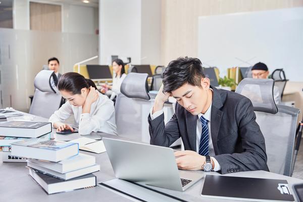 劳动仲裁：何时能申请？职场权益保障的关键点解析 图2