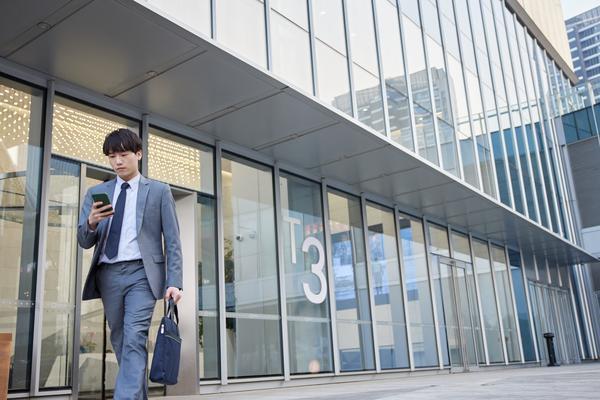 《下班在家也能遵守交通法规定？了解这些必备知识》 图2