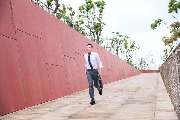 梦牧的浪漫婚礼：长跑终于画上完美句号 图2