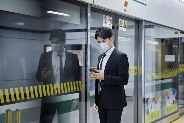 “同和地铁站附近发生多起交通肇事，警惕出行安全！”图1