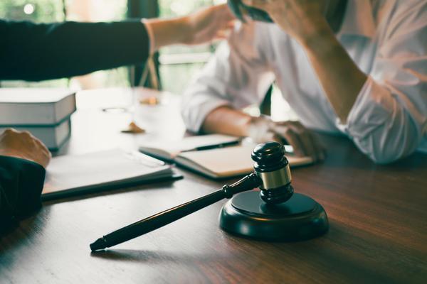 《企业宣讲交通法规简报：了解法规，保障行车安全》 图1