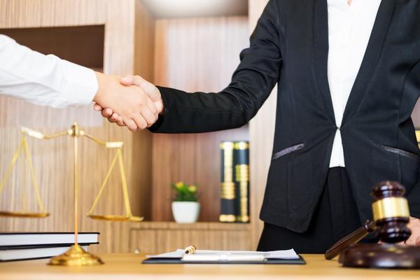 交通肇事罪一般判几条：探究法律规定的公正与公平图1