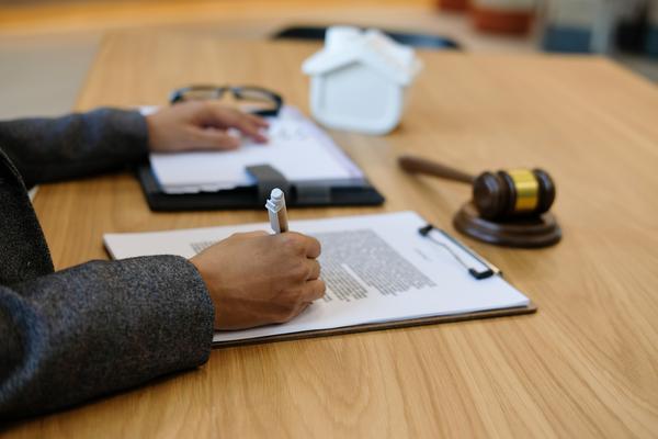 交通肇事逃逸撤诉的法律适用及处理程序 图1
