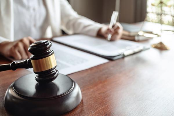 成功处理一起交通肇事逃逸案，展现出高效执法和公正司法图1