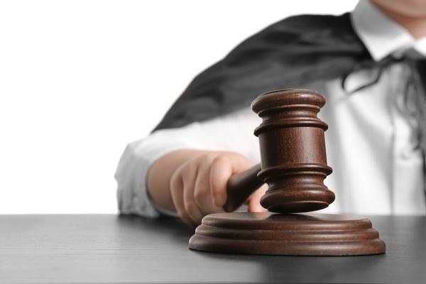 交通肇事开庭审理结果：患者伤重死亡，肇事者被判刑 图1