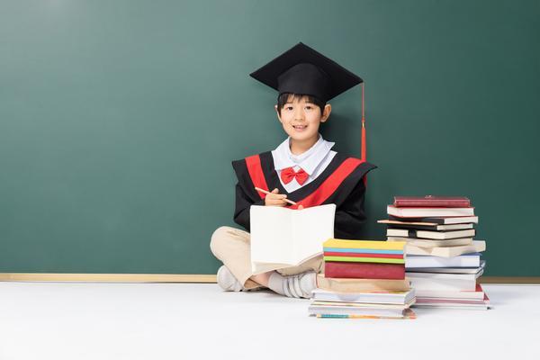 《高考作文：爸爸酒后驾车，女儿如何劝说制止》 图1