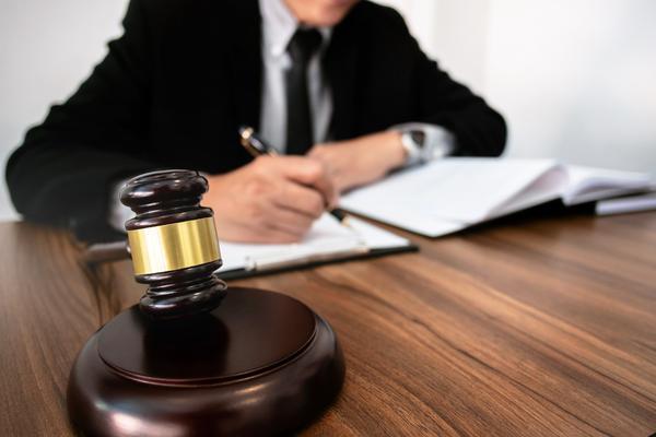 交通肇事伤亡刑事案件的法律认定与处理图1