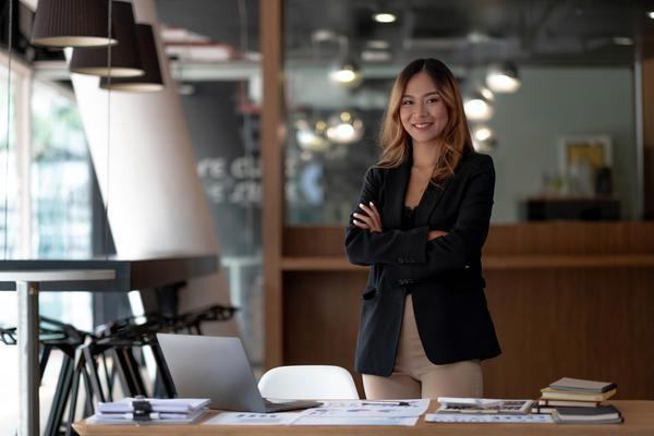 女子劳动仲裁获赔：权益得到维护图1