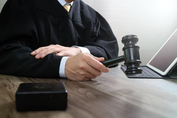 交通肇事逃逸判刑坐牢条件：如何严格处理交通肇事逃逸犯罪行为 图2