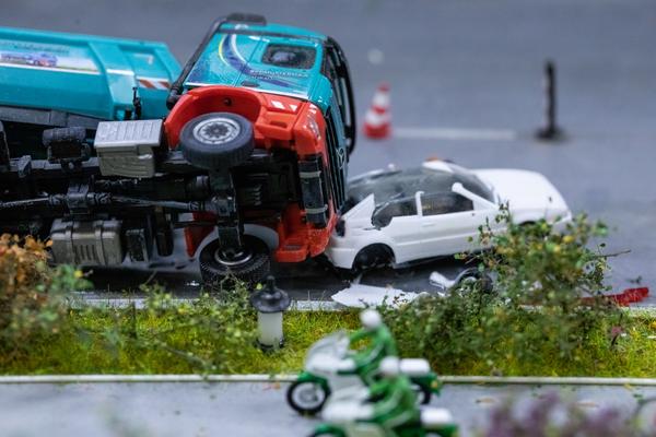 《醉酒驾驶引发交通安全事故 重拳打击酒驾行为 图2