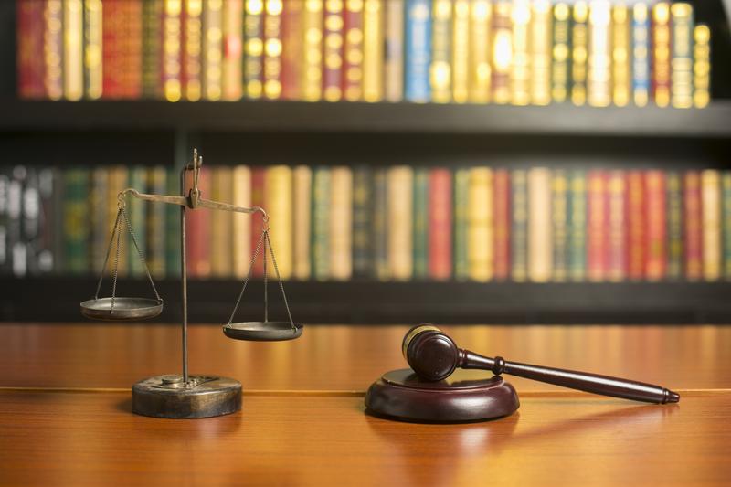 “交通肇事交警依法把肇事车辆拖走，保障道路安全” 图2