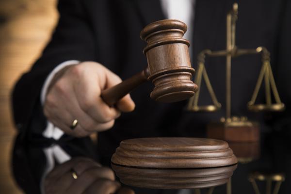 服刑法院与改造：通过教育与劳动提高罪犯的素质图1